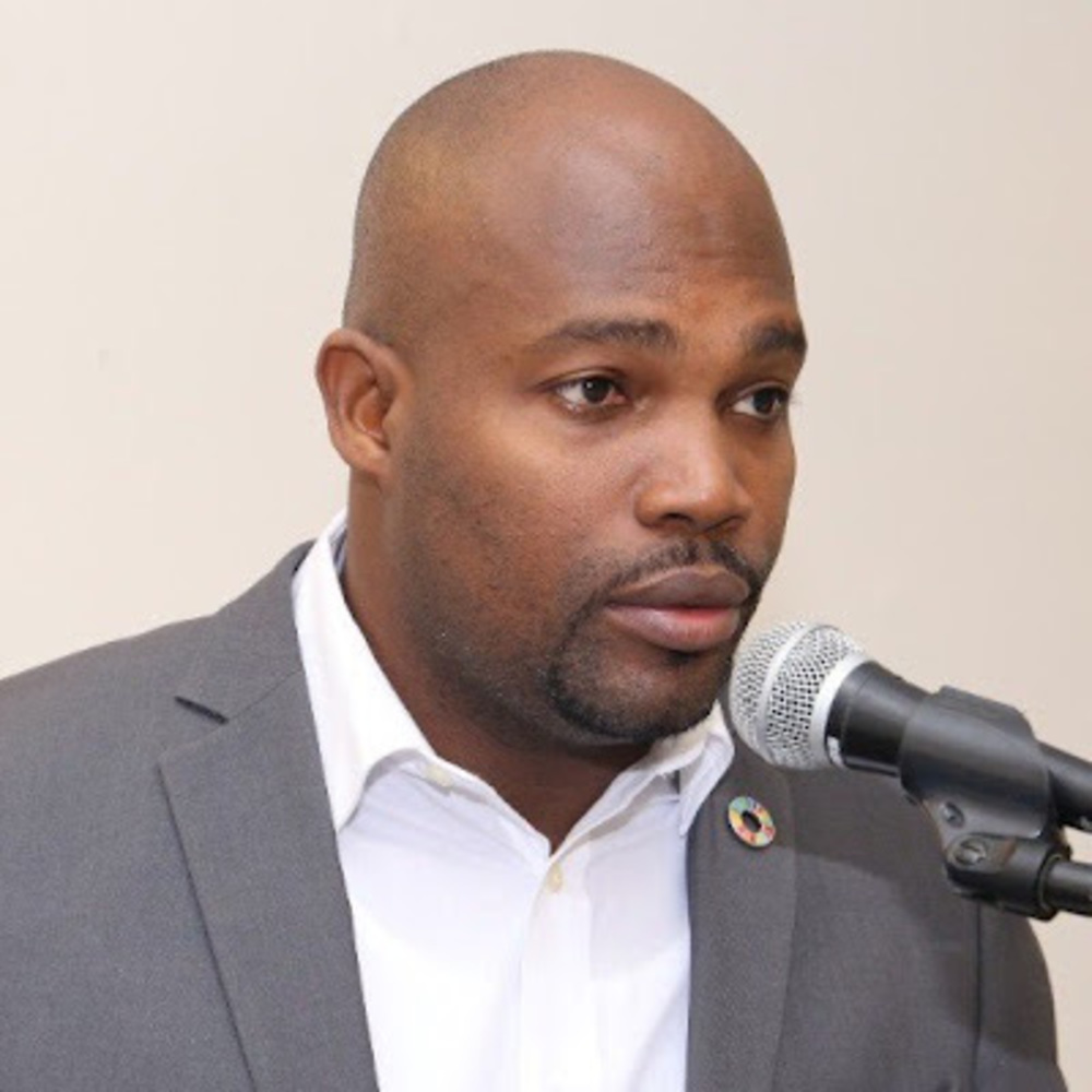 Meet your Posher, Jeffrey clark